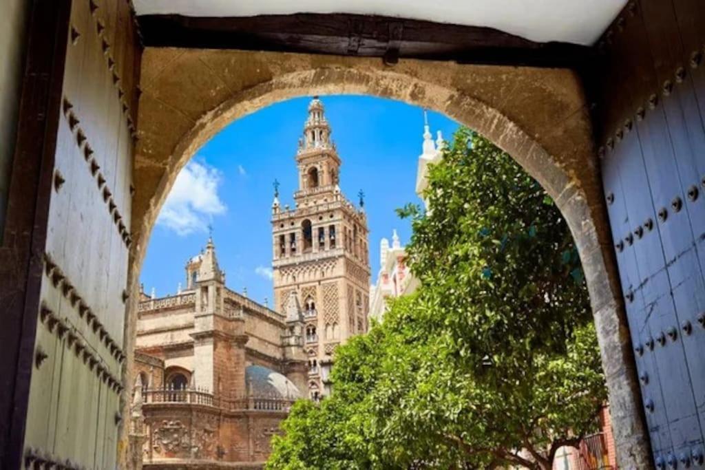 Cozy And Well Connected Apartment Sevilla Exteriér fotografie